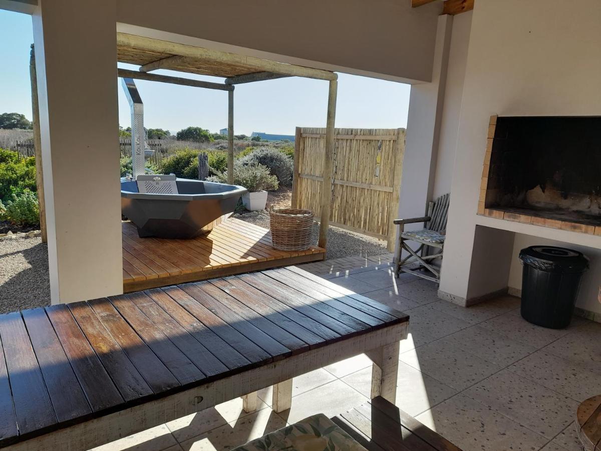 Camelot Cottages Langebaan Ngoại thất bức ảnh